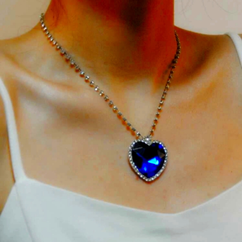 BIG BLUE SAPPHIRE GOLD RHINESTONE HEART GLAM  NECKLACE TITANIC BLING LUXURY BOLD